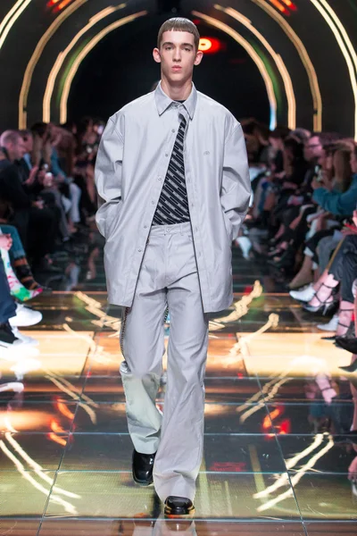 Look 55